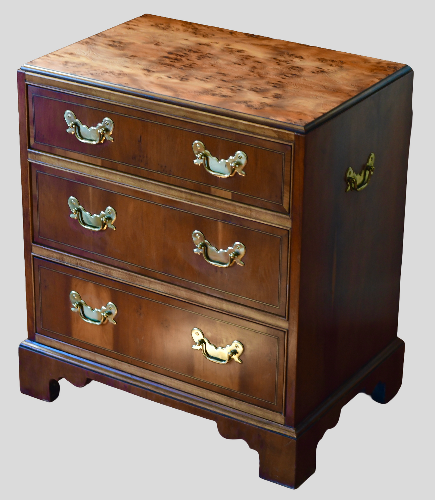 Vintage Baker Furniture Georgian Burled Wood & Mahogany Chest Of Drawers