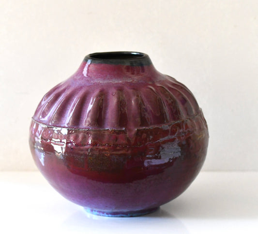 Stunning Studio Pottery Vase Signed Pierce