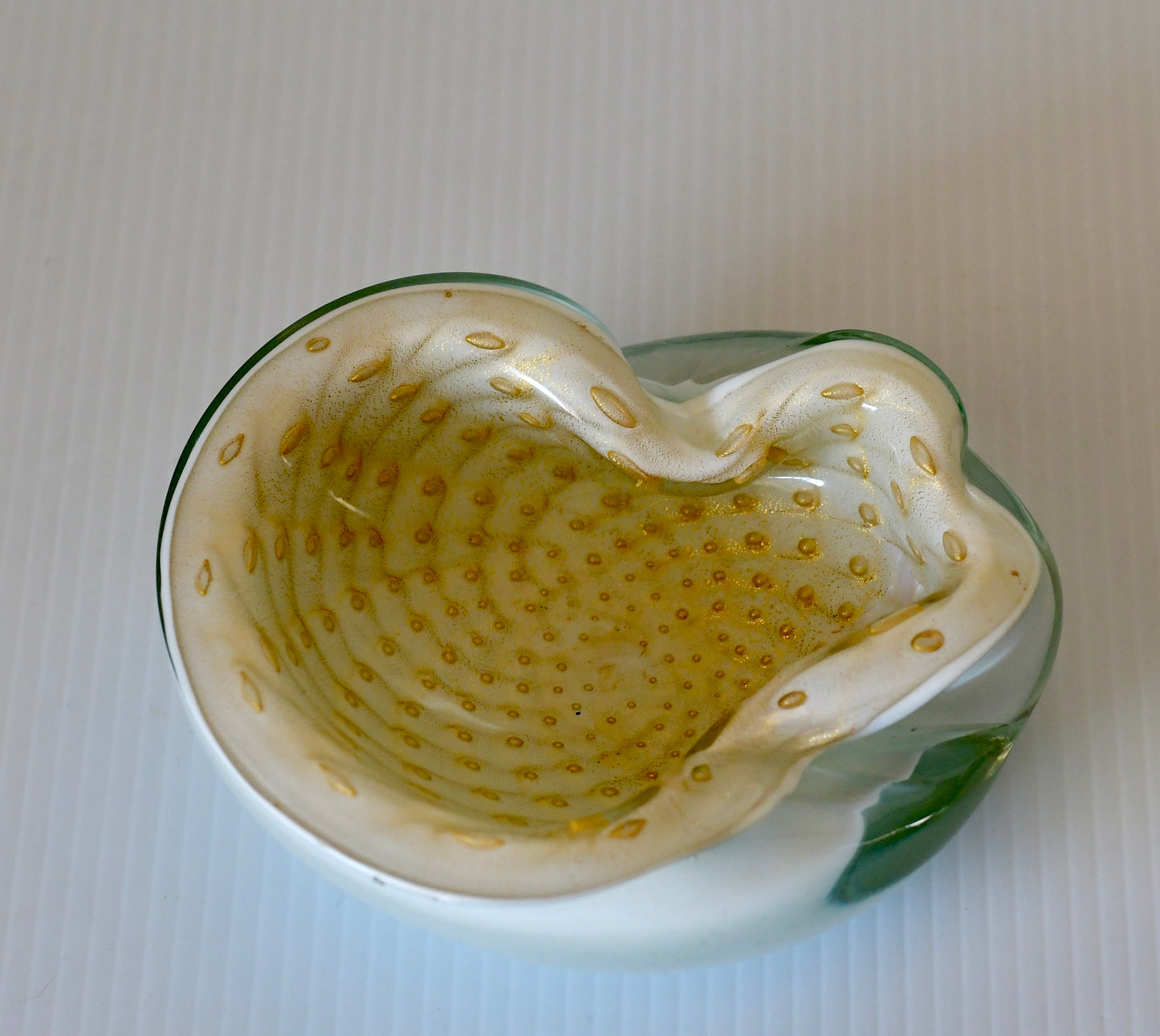 Barbini Murano Vintage White Gold Flecks Bubbles Italian Art Glass Bowl Ashtray