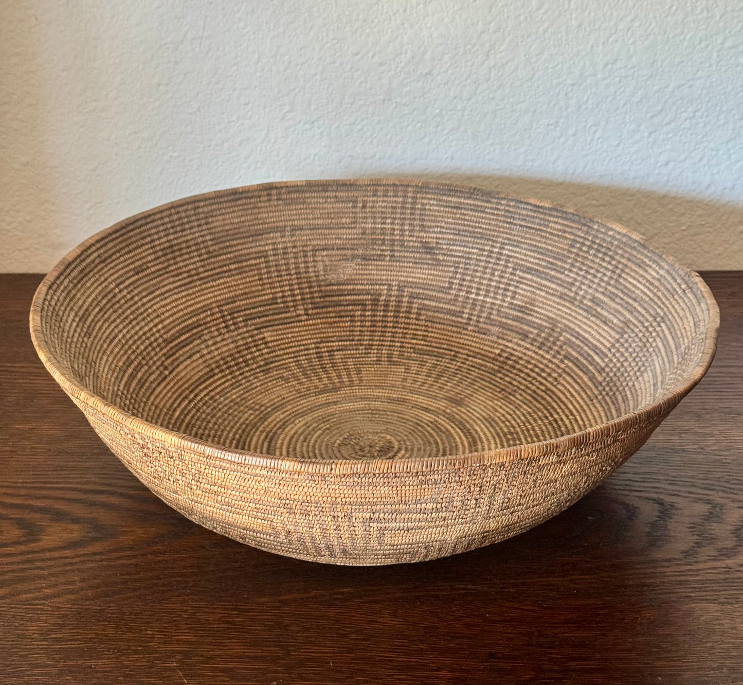 Antique Native American Indian Apache Basket Circa Early 20th Century