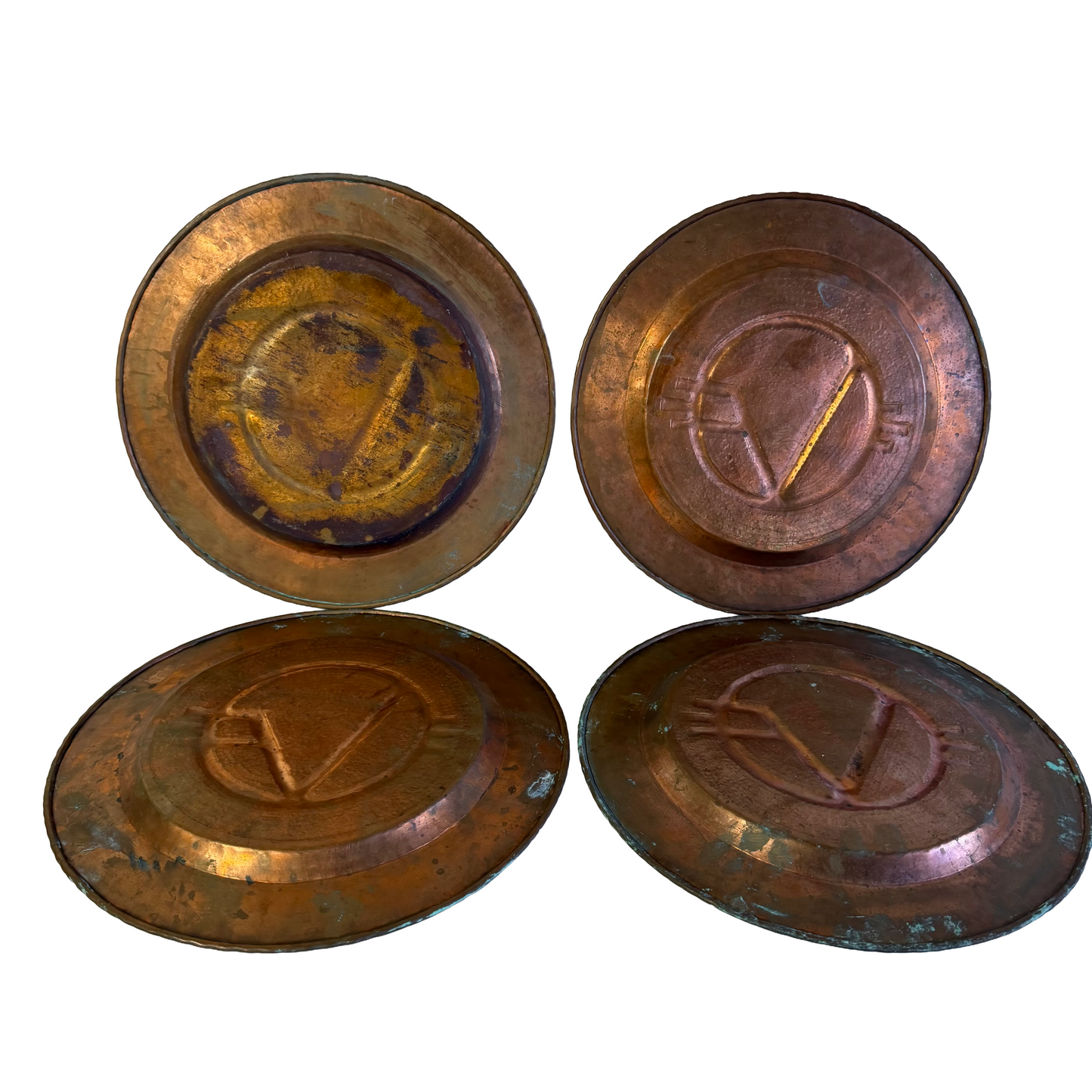 Vintage Set Of 4 Art & Crafts Hand Hammered Copper Charger Plate 11.75” Diameter