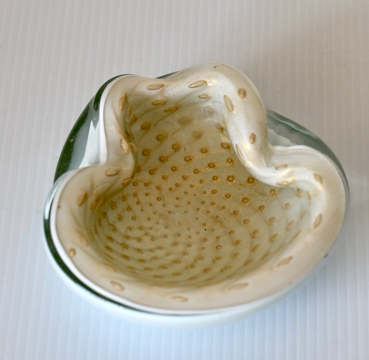 Barbini Murano Vintage White Gold Flecks Bubbles Italian Art Glass Bowl Ashtray