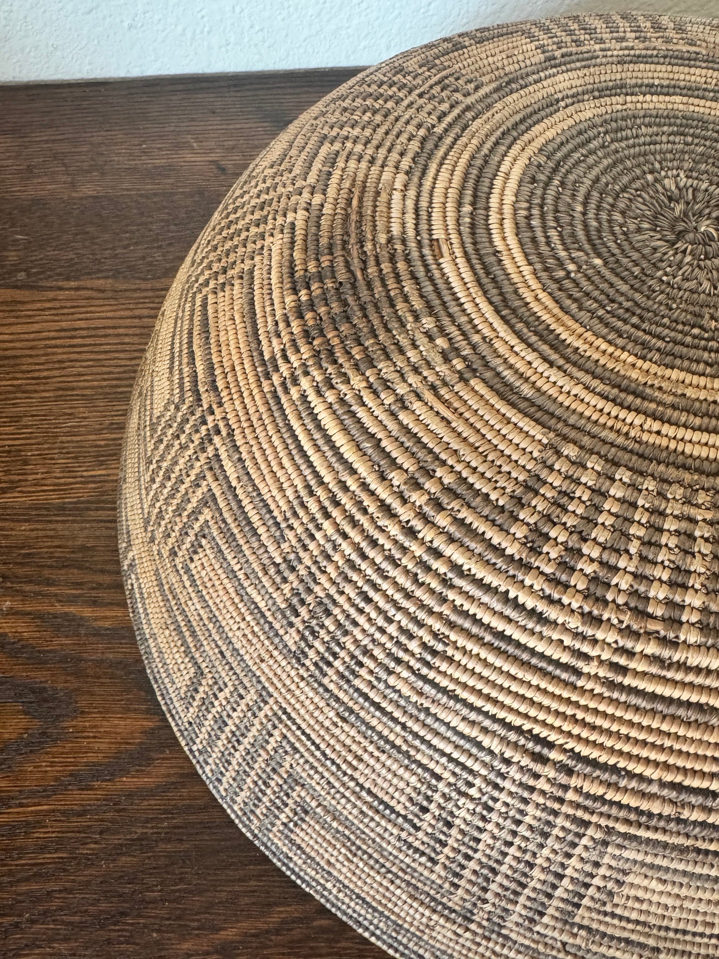 Antique Native American Indian Apache Basket Circa Early 20th Century