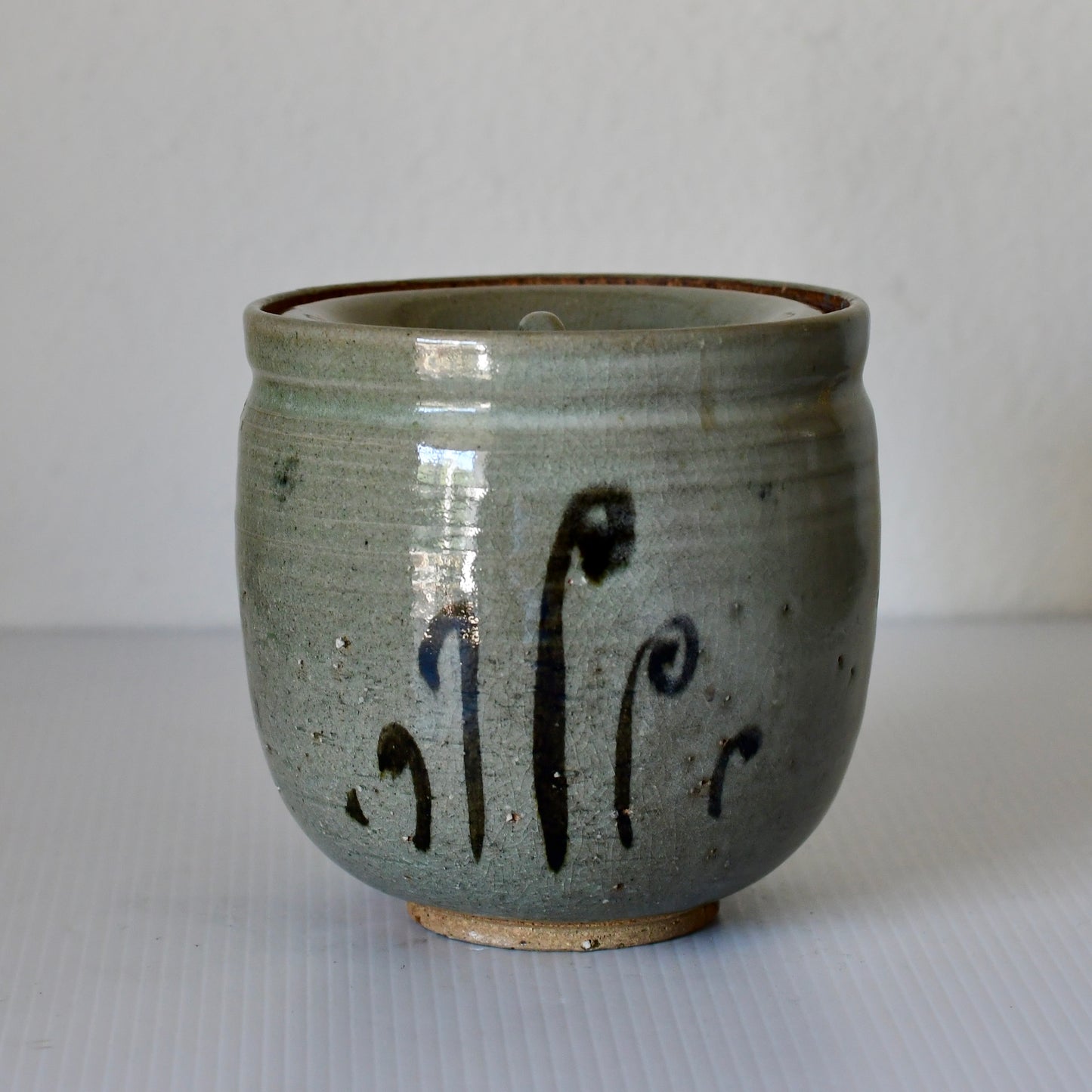 Japanese Tea Ceremony Mizusashi Pottery Vase Water Container