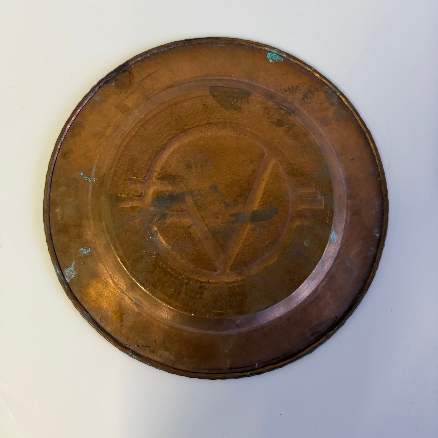 Vintage Set Of 4 Art & Crafts Hand Hammered Copper Charger Plate 11.75” Diameter