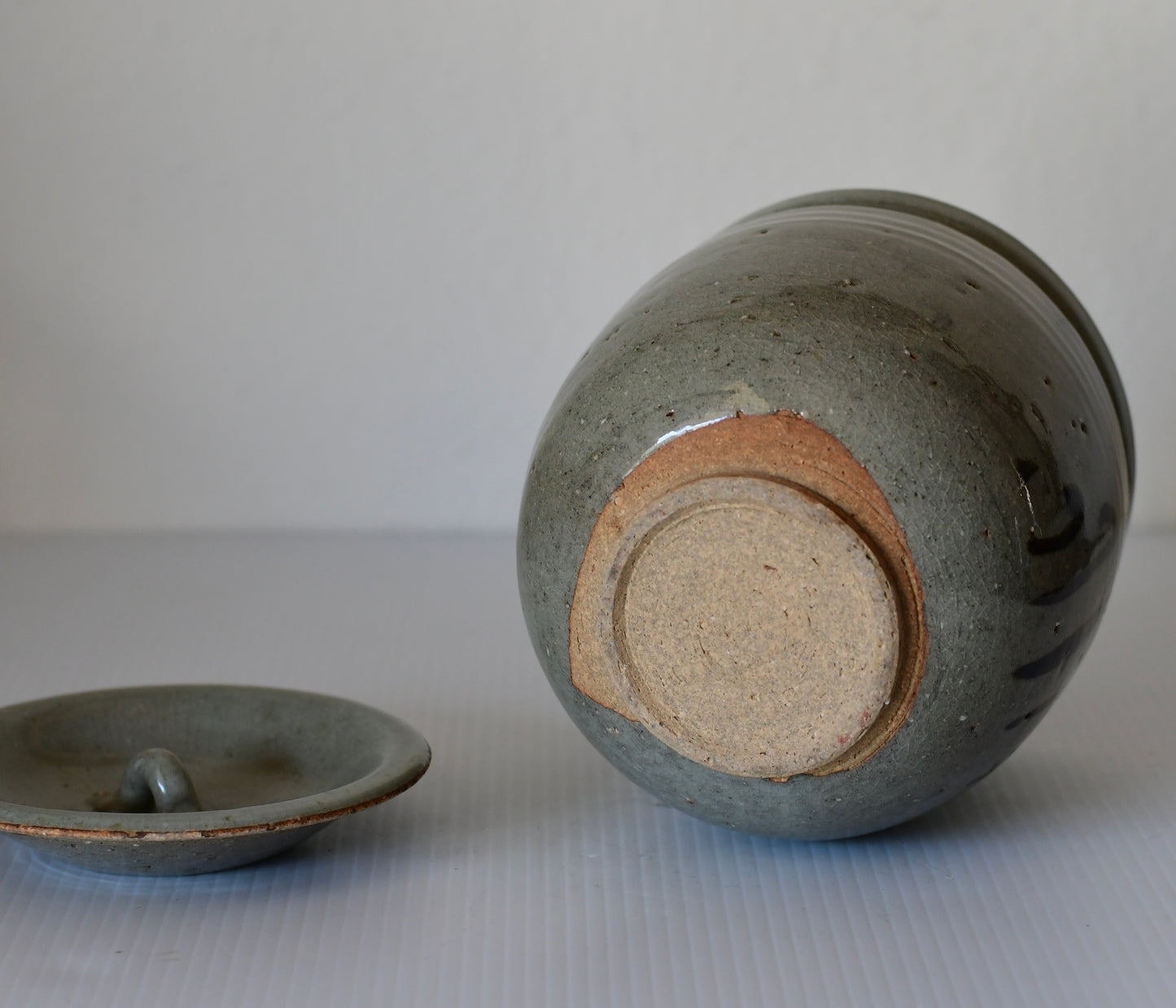 Japanese Tea Ceremony Mizusashi Pottery Vase Water Container