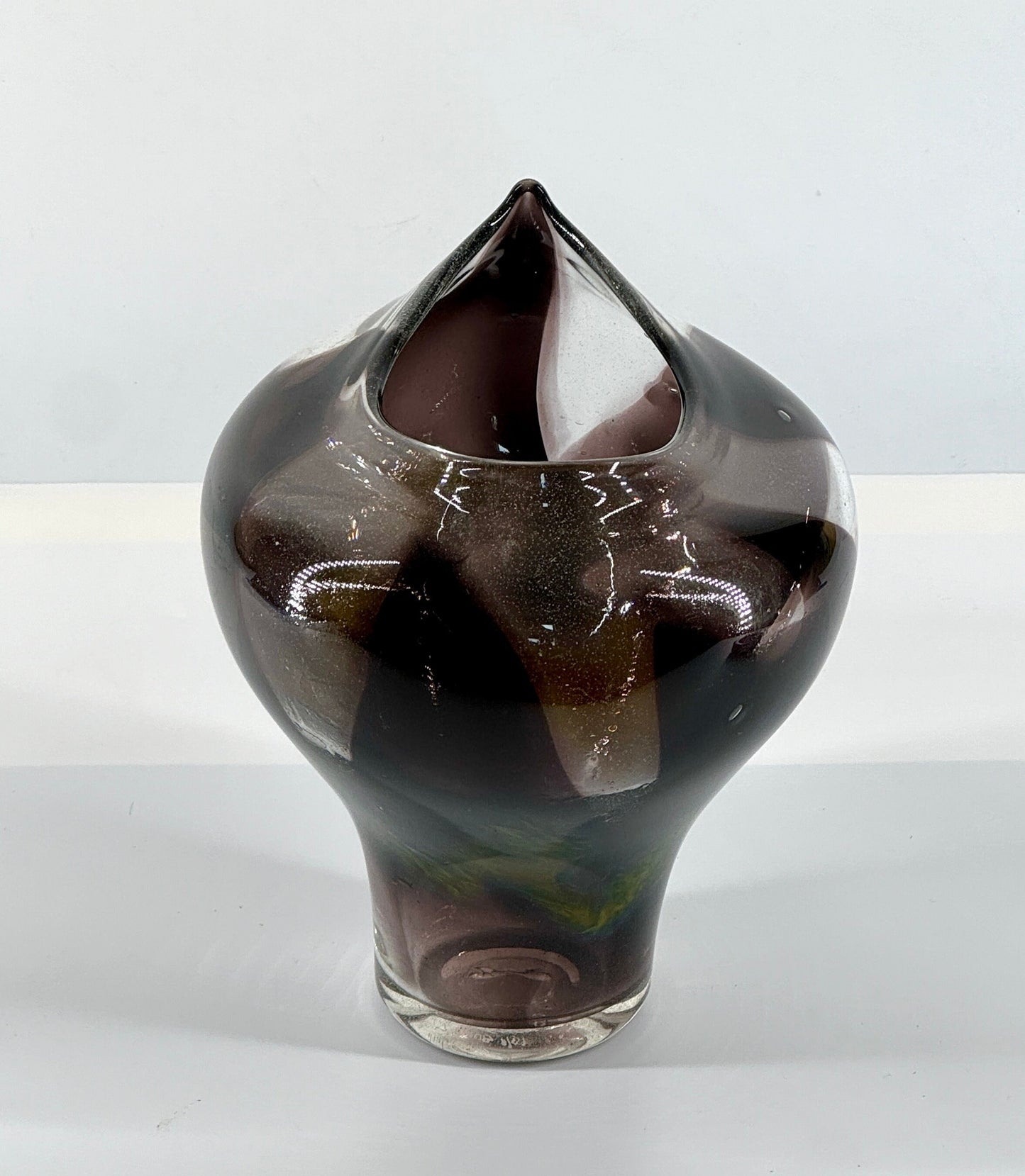 Vintage David Traub Studio Hand Blown Art Glass Vase 1989