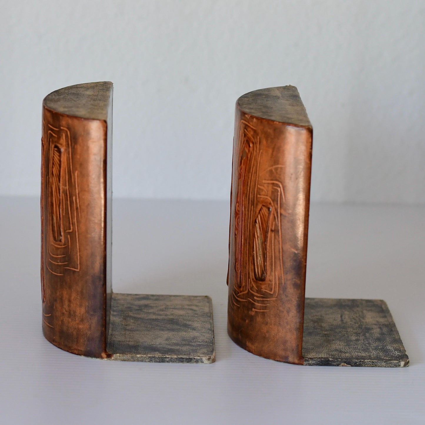 Vintage Pair Of Mid Century Italian Hand Painted Leather Bookends Fantoni Era