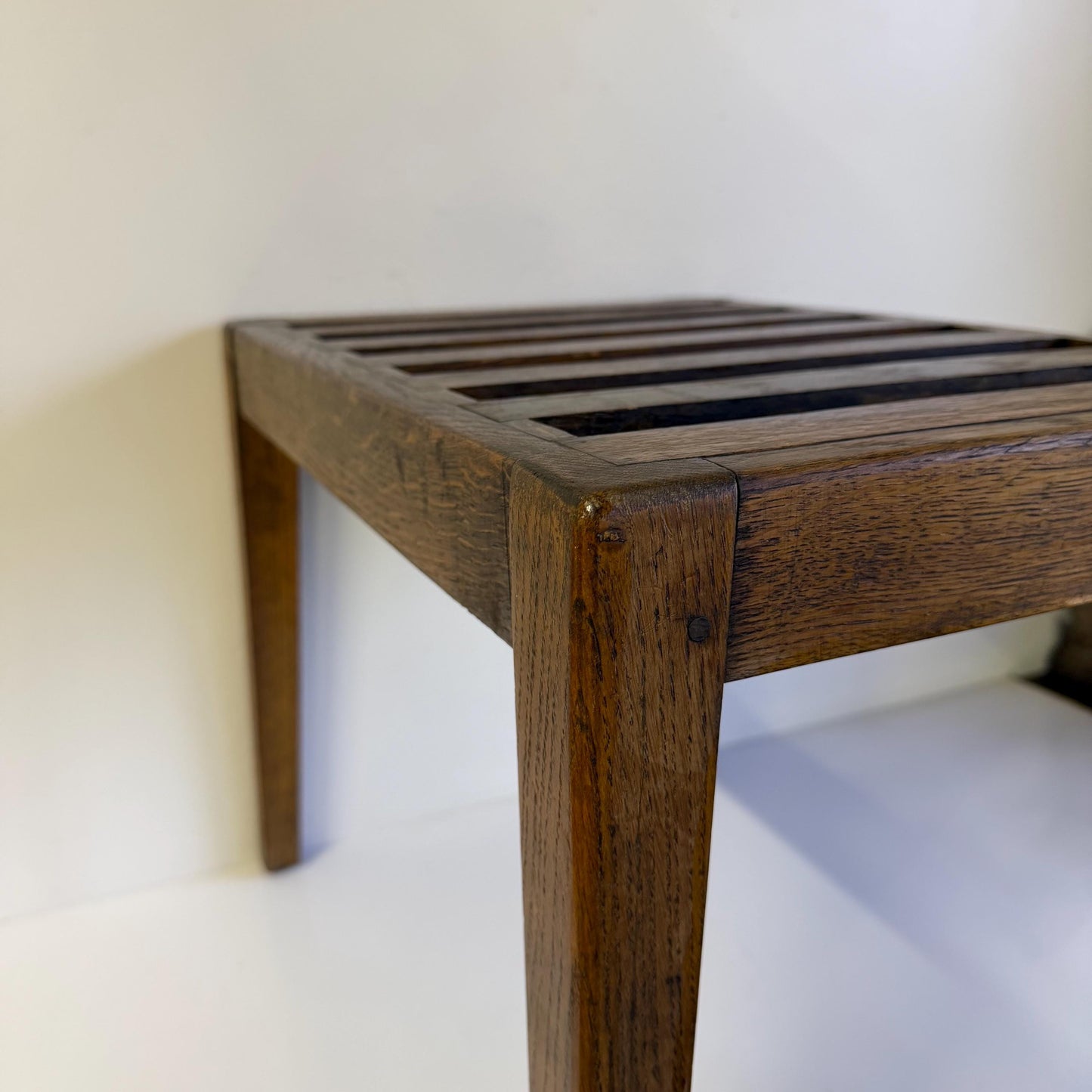 Antique English Edwardian Oak Bench Luggage Stand 1900’s