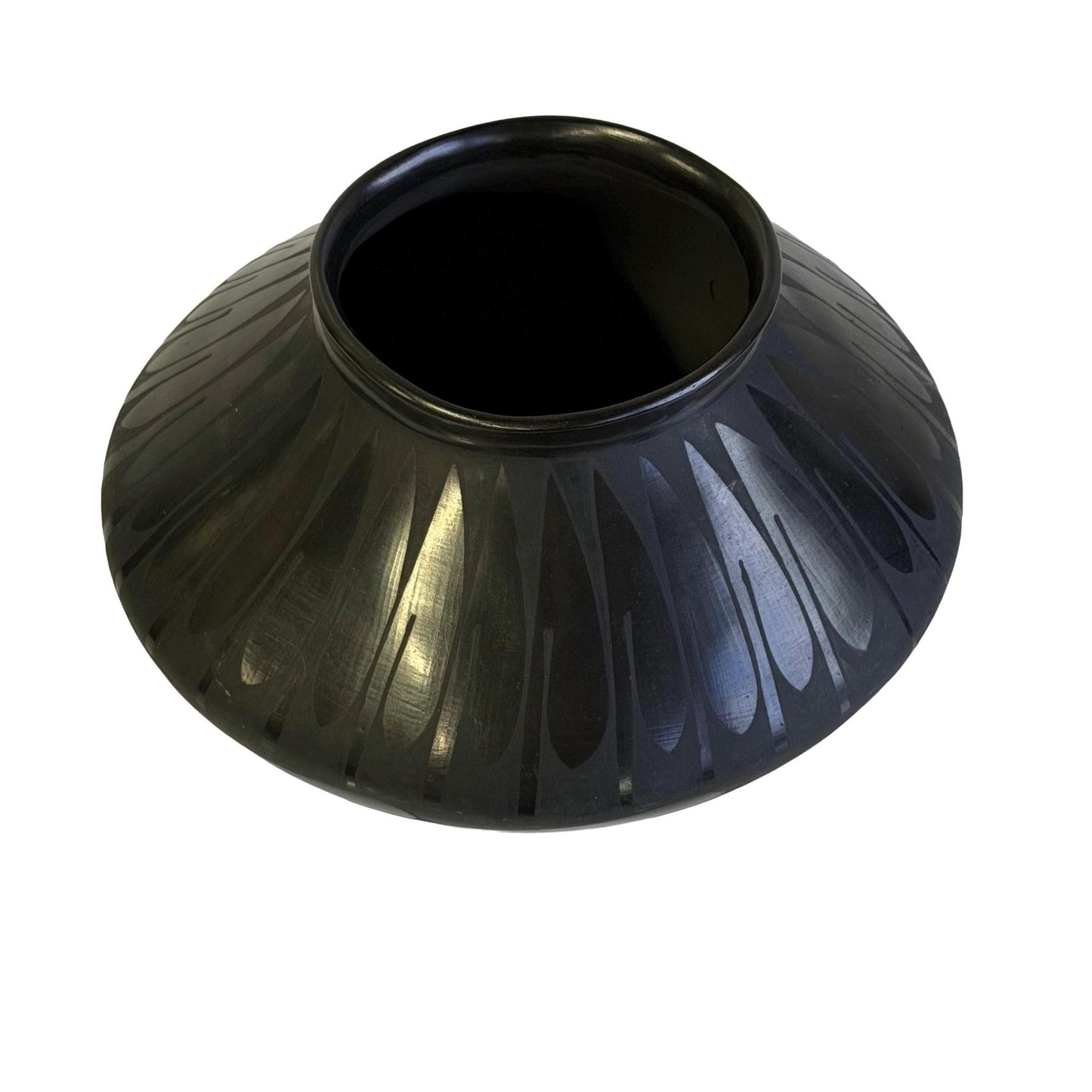 Vintage Griselda “Gris” Camacho de Silveria Mata Ortiz Black Pottery Vase